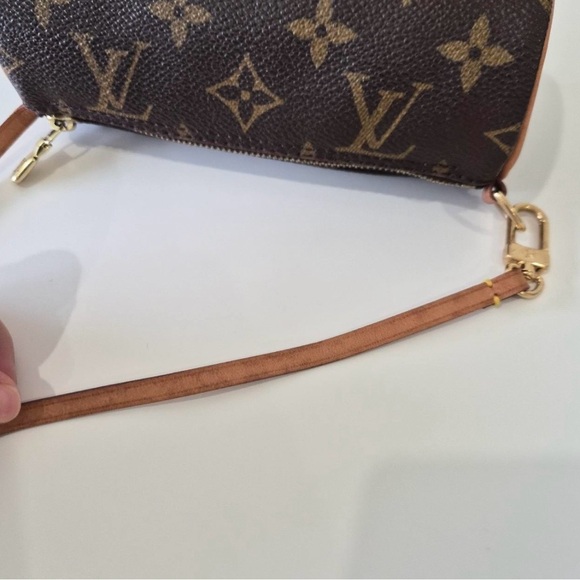 Authentic Louis Vuitton Monogram Mini papillon Shoulder Bag - Brown & Gold - Picture 5 of 6